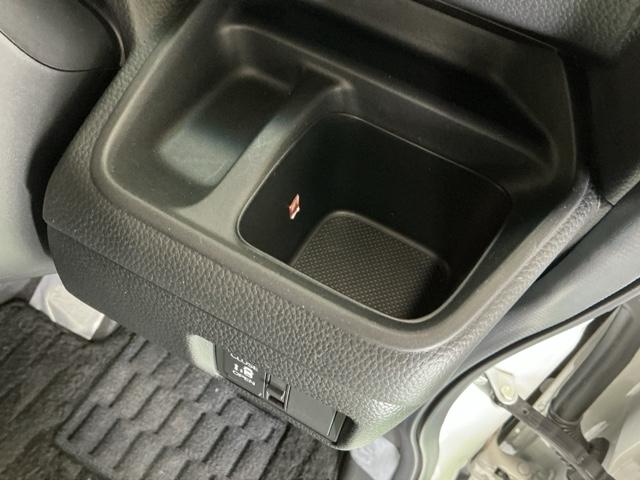 Ｎ－ＢＯＸカスタム Ｌ　ナビ　Ｒカメラ　ブルートゥース　フルセグ　両席エアバック　Ｂモニタ　ブレーキサポート　セキュリティー　ＬＥＤランプ　キーレスエントリー　記録簿　ＳＲＳ　横滑り防止機能　片側電動両側スライドドア　ＰＷ（17枚目）