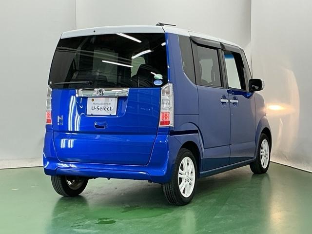 Ｎ－ＢＯＸ ２トーンカラースタイルＧ・Ｌパッケージ　Ｒカメラ　ＣＤ　ＥＴＣ　ワンセグ　アルミホイール　左右エアバック　Ｓキー　横滑り防止装置付　記録簿　パワーウィンドウ　盗難防止装置　パワーステアリング　ＩＳＴＯＰ　ベンチＳ　ＡＢＳ　エアコン（9枚目）