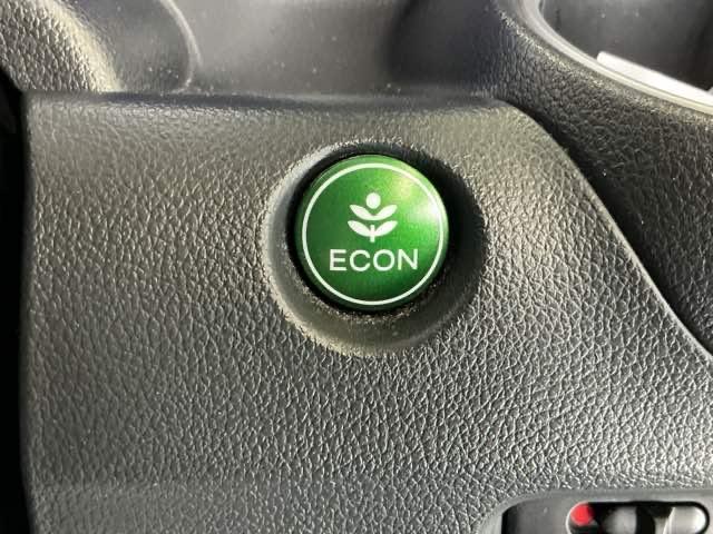 Ｎ－ＢＯＸ ２トーンカラースタイルＧ・Ｌパッケージ　Ｒカメラ　ＣＤ　ＥＴＣ　ワンセグ　アルミホイール　左右エアバック　Ｓキー　横滑り防止装置付　記録簿　パワーウィンドウ　盗難防止装置　パワーステアリング　ＩＳＴＯＰ　ベンチＳ　ＡＢＳ　エアコン（24枚目）