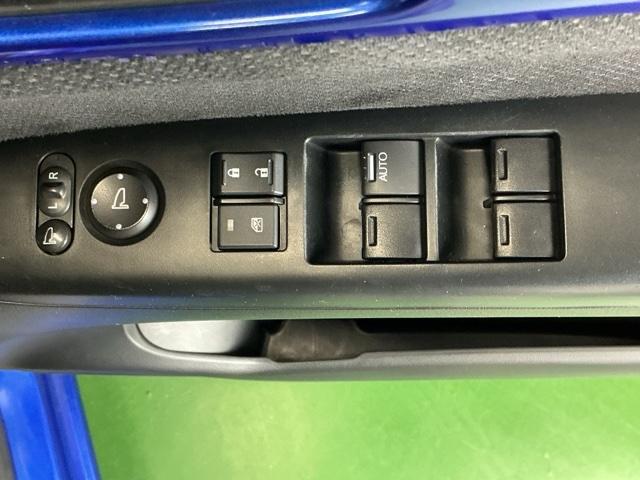 Ｎ－ＢＯＸ ２トーンカラースタイルＧ・Ｌパッケージ　Ｒカメラ　ＣＤ　ＥＴＣ　ワンセグ　アルミホイール　左右エアバック　Ｓキー　横滑り防止装置付　記録簿　パワーウィンドウ　盗難防止装置　パワーステアリング　ＩＳＴＯＰ　ベンチＳ　ＡＢＳ　エアコン（46枚目）