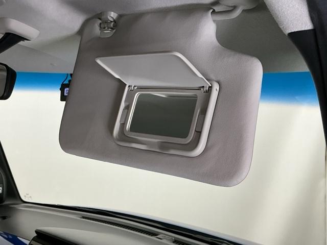 Ｎ－ＢＯＸ ２トーンカラースタイルＧ・Ｌパッケージ　Ｒカメラ　ＣＤ　ＥＴＣ　ワンセグ　アルミホイール　左右エアバック　Ｓキー　横滑り防止装置付　記録簿　パワーウィンドウ　盗難防止装置　パワーステアリング　ＩＳＴＯＰ　ベンチＳ　ＡＢＳ　エアコン（47枚目）