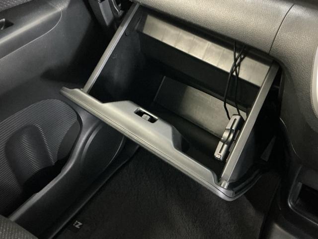 Ｎ－ＢＯＸ ２トーンカラースタイルＧ・Ｌパッケージ　Ｒカメラ　ＣＤ　ＥＴＣ　ワンセグ　アルミホイール　左右エアバック　Ｓキー　横滑り防止装置付　記録簿　パワーウィンドウ　盗難防止装置　パワーステアリング　ＩＳＴＯＰ　ベンチＳ　ＡＢＳ　エアコン（51枚目）