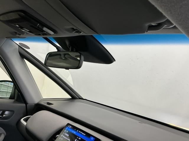 フィット ｅ：ＨＥＶクロスター　ドラレコ　ナビ　Ｒカメラ　ブルートゥース　インテリキー　キーフリー　ＬＥＤヘットライト　イモビライザー　サイドカーテンエアバック　Ｃソナー　クルコン　パワーウインドウ　エアコン　ＵＳＢ　記録簿　ＥＴＣ（29枚目）