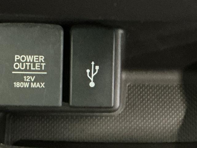 フリード Ｇ・ホンダセンシング　ドラレコ　ナビ　Ｒカメラ　後席モニター　Ｗ電動ドア　キーフリ　スマートキーシステム　イモビ　ＵＳＢポート　カラーバックモニター　横滑防止装置　ＬＥＤランプ　整備点検記録簿　エアコン　クルコン　ＳＲＳ（22枚目）