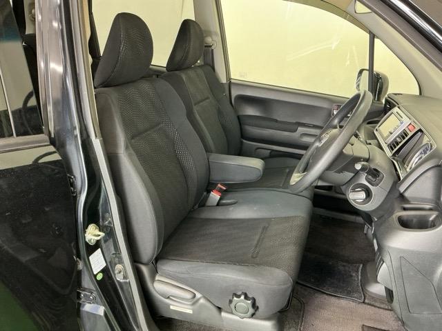 ライフ ディーバスマートスタイル　ナビ　Ｒカメラ　ＣＤ　ＥＴＣ　ＤＶＤ　バックカメ　パワステ　スマートキーシステム　オートエアコン　キーフリー　ＰＷ　ベンチシート　イモビライザー　ＡＢＳ　エアバッグ　Ｗエアバッグ（17枚目）