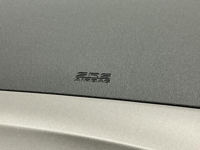 フィット Ｇ　Ｒカメラ　ＣＤ　ＥＴＣ　運転席／助手席エアバッグ　キーレスエントリーキー　ダブルエアバッグ　リアカメラ　メンテナンスノート　盗難防止システム　マニュアルエアコン　パワーステアリング　ＡＢＳ（51枚目）