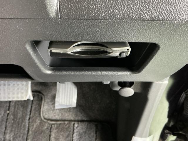 タント カスタムＸトップエディションＳＡ　ナビ　Ｒカメラ　ブルートゥース　フルセグＴＶ　横滑り防止機能　セキュリティ　整備記録簿　キーフリーシステム　スマ－トキ－　地デジフルセグ　助手席エアバッグ　リアカメラ　ＬＥＤライト　パワーウィンドウ（13枚目）