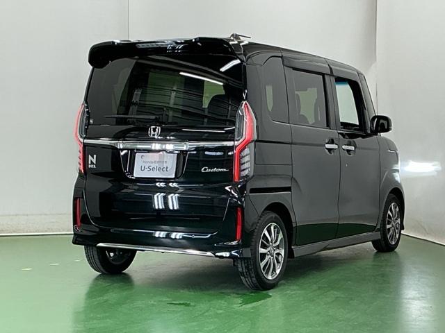Ｎ－ＢＯＸカスタム Ｌ　ナビ　Ｒカメラ　ブルートゥース　フルセグ　シートヒーター付き　助手席エアバック　Ｂカメ　メンテナンスノート　ＬＥＤ　エアバッグ　パワーウインドウ　Ａライト　クルコン　エアコン　スマートキーＰスタート（8枚目）