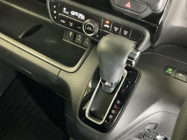 Ｎ－ＢＯＸカスタム Ｌ　ナビ　Ｒカメラ　ブルートゥース　フルセグ　シートヒーター付き　助手席エアバック　Ｂカメ　メンテナンスノート　ＬＥＤ　エアバッグ　パワーウインドウ　Ａライト　クルコン　エアコン　スマートキーＰスタート（16枚目）