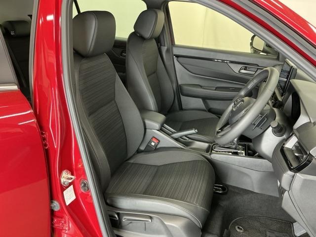 ＷＲ－Ｖ Ｚ＋ブラックスタイル　ドラレコ　ナビ　Ｒカメラ　ブルートゥース　キーフリー　サイドエアバック　フルセグテレビ　横滑り防止機能　バックカメラ　禁煙車　ＵＳＢ　ＬＥＤヘッドライト　オートクルーズコントロール　盗難防止システム（20枚目）