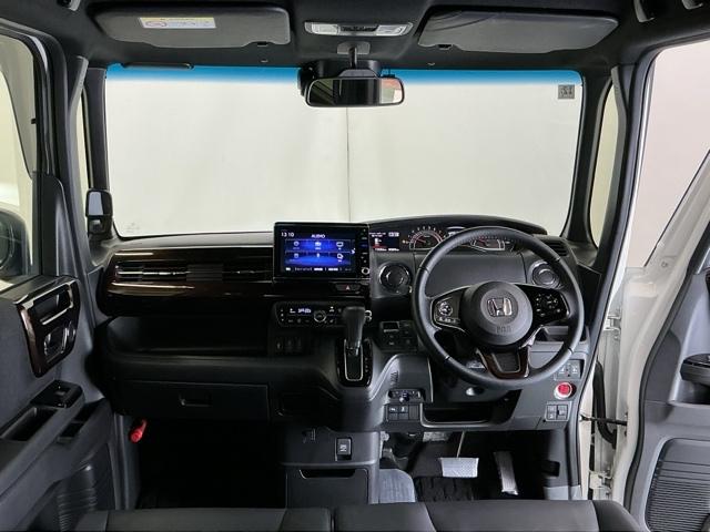 N-BOXカスタム Lターボ ドラレコ ナビ Rカメラ ブルートゥース 両側電動D セキュリティアラーム 誤発信抑制 フルオートエアコン Sヒーター LEDランプ 地デジフルセグ Bカメ アクティブクルーズコントロール Iストップ(2枚目)