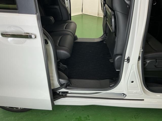 N-BOXカスタム Lターボ ドラレコ ナビ Rカメラ ブルートゥース 両側電動D セキュリティアラーム 誤発信抑制 フルオートエアコン Sヒーター LEDランプ 地デジフルセグ Bカメ アクティブクルーズコントロール Iストップ(51枚目)