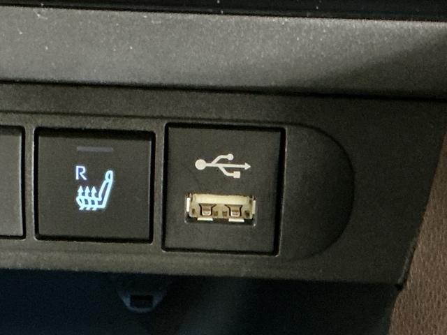 ヤリスクロス ハイブリッドＺ　Ｒカメラ　ナビ　ブルートゥース　ＥＴＣ　３６０カメラ　クリアランスソナ－　ＡＵＴＯライト　シートＨ　スマートエントリー　横滑り防止　点検記録簿　ＵＳＢ入力　ＬＥＤライト　クルーズＣ　助手席エアバッグ（19枚目）