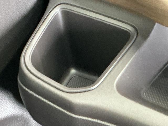 フリードハイブリッド ハイブリッド・Ｇ　ドラレコ　ナビ　Ｒカメラ　ブルートゥース　両側パワスラドア　ＥＴＣ車載器　クルーズコントロール　記録簿　スマートキープッシュスタート　ＡＡＣ　キーレス　ｉ－ＳＴＯＰ　シートヒータ　両席エアバック（52枚目）