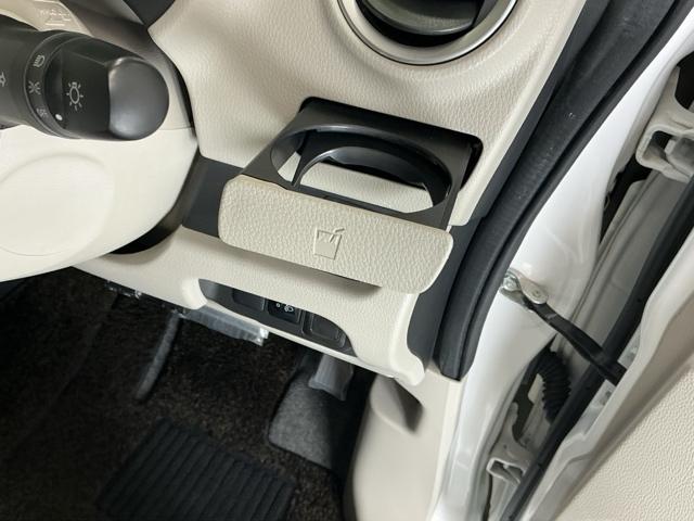 デイズ Ｘ　ナビ　Ｒカメラ　ブルートゥース　ＣＤ　ＥＴＣ　ＡＣ　両席エアバッグ　プッシュスタートスマートキー　ｉ－ｓｔｏｐ　横滑り防止　ＤＶＤ　ベンチシート　盗難防止システム　キーレスエントリー　ワンセグテレビ（16枚目）