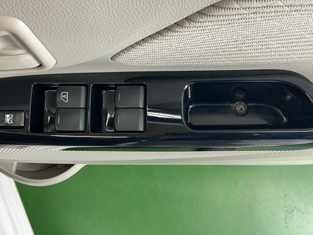 デイズ Ｘ　ナビ　Ｒカメラ　ブルートゥース　ＣＤ　ＥＴＣ　ＡＣ　両席エアバッグ　プッシュスタートスマートキー　ｉ－ｓｔｏｐ　横滑り防止　ＤＶＤ　ベンチシート　盗難防止システム　キーレスエントリー　ワンセグテレビ（46枚目）