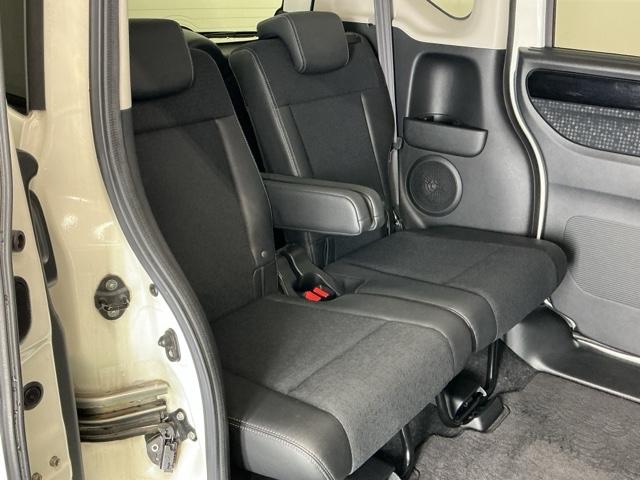 N-BOXカスタム G・ターボLパッケージ Rカメラ ナビ CD DVD ETC ECONモード ターボモデル プッシュスタートスマートキー 横滑り防止 地デジ キーレス AC イモビ オートクルーズ 運転席エアバッグ PW PS Wエアバック(18枚目)