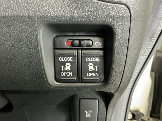 N-BOXカスタム G・ターボLパッケージ Rカメラ ナビ CD DVD ETC ECONモード ターボモデル プッシュスタートスマートキー 横滑り防止 地デジ キーレス AC イモビ オートクルーズ 運転席エアバッグ PW PS Wエアバック(21枚目)