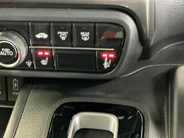 Ｎ－ＢＯＸカスタム Ｌスタイル＋ブラック　ナビ　Ｒカメラ　ブルートゥース　ＣＤ　エアバック　キーフリー　スマ－トキ－　Ｂモニター　レーンキープ　ＶＳＡ　パワーウィンドウ　カーテンエアバッグ　ＬＥＤへッドライト　レーダークルーズ　ＵＳＢ　ＡＢＳ（13枚目）