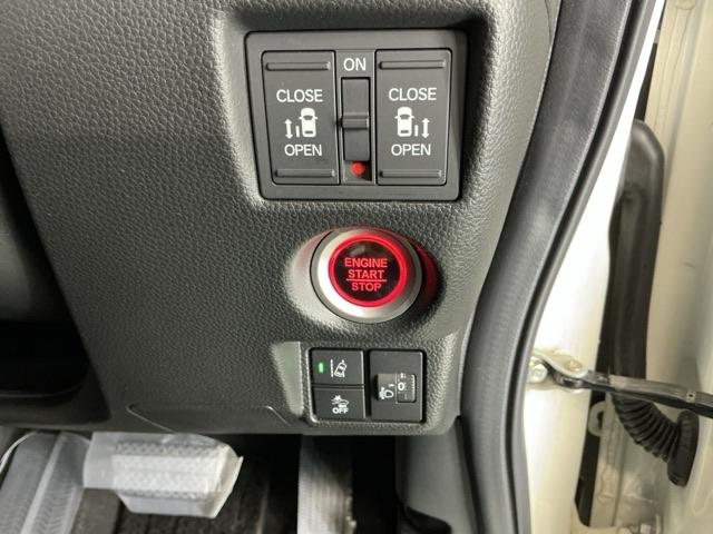 Ｎ－ＢＯＸカスタム Ｌスタイル＋ブラック　ナビ　Ｒカメラ　ブルートゥース　ＣＤ　エアバック　キーフリー　スマ－トキ－　Ｂモニター　レーンキープ　ＶＳＡ　パワーウィンドウ　カーテンエアバッグ　ＬＥＤへッドライト　レーダークルーズ　ＵＳＢ　ＡＢＳ（29枚目）