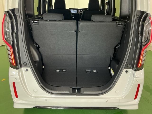 Ｎ－ＢＯＸカスタム Ｌスタイル＋ブラック　ナビ　Ｒカメラ　ブルートゥース　ＣＤ　エアバック　キーフリー　スマ－トキ－　Ｂモニター　レーンキープ　ＶＳＡ　パワーウィンドウ　カーテンエアバッグ　ＬＥＤへッドライト　レーダークルーズ　ＵＳＢ　ＡＢＳ（32枚目）