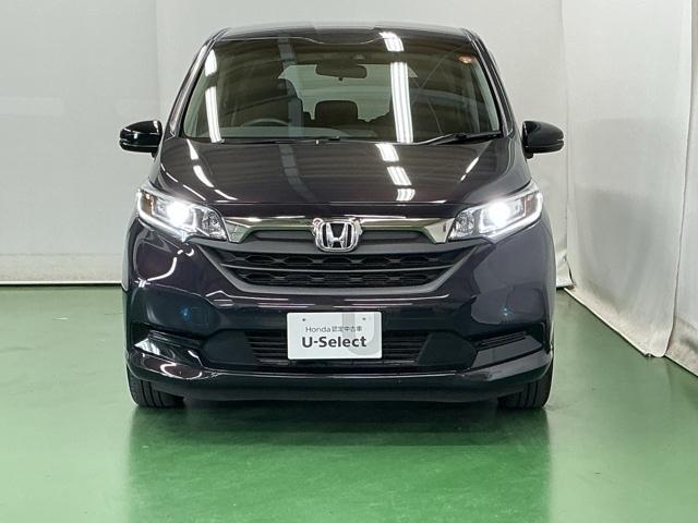 フリードハイブリッド ハイブリッド・Ｇブラックスタイル　ナビ　Ｒカメラ　後席モニター　フルセグ　衝突被害軽減ブレーキ　レーダークルコン　三列シート　レーンキープアシスト　Ｂカメラ　ＵＳＢポート　Ｂｌｕｅｔｏｏｔｈ接続　シートヒーター　ＬＥＤヘッドライト（6枚目）