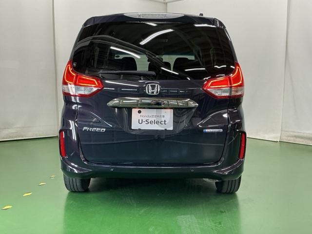 フリードハイブリッド ハイブリッド・Ｇブラックスタイル　ナビ　Ｒカメラ　後席モニター　フルセグ　衝突被害軽減ブレーキ　レーダークルコン　三列シート　レーンキープアシスト　Ｂカメラ　ＵＳＢポート　Ｂｌｕｅｔｏｏｔｈ接続　シートヒーター　ＬＥＤヘッドライト（9枚目）