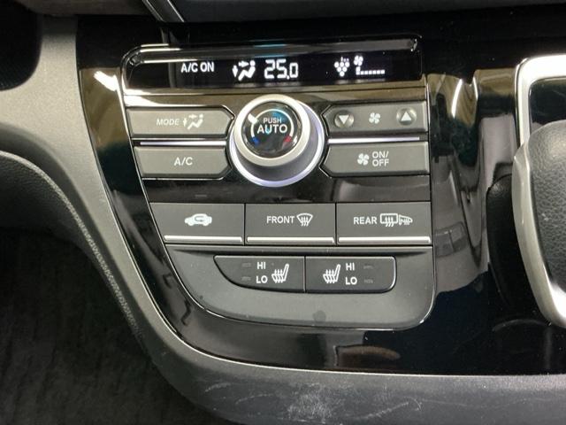 フリードハイブリッド ハイブリッド・Ｇブラックスタイル　ナビ　Ｒカメラ　後席モニター　フルセグ　衝突被害軽減ブレーキ　レーダークルコン　三列シート　レーンキープアシスト　Ｂカメラ　ＵＳＢポート　Ｂｌｕｅｔｏｏｔｈ接続　シートヒーター　ＬＥＤヘッドライト（15枚目）