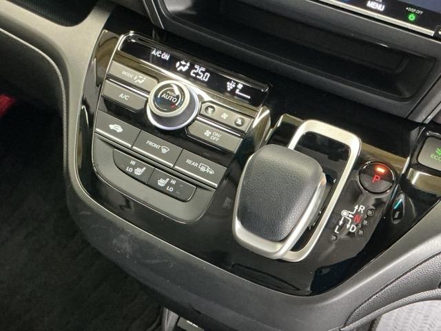 フリードハイブリッド ハイブリッド・Ｇブラックスタイル　ナビ　Ｒカメラ　後席モニター　フルセグ　衝突被害軽減ブレーキ　レーダークルコン　三列シート　レーンキープアシスト　Ｂカメラ　ＵＳＢポート　Ｂｌｕｅｔｏｏｔｈ接続　シートヒーター　ＬＥＤヘッドライト（16枚目）