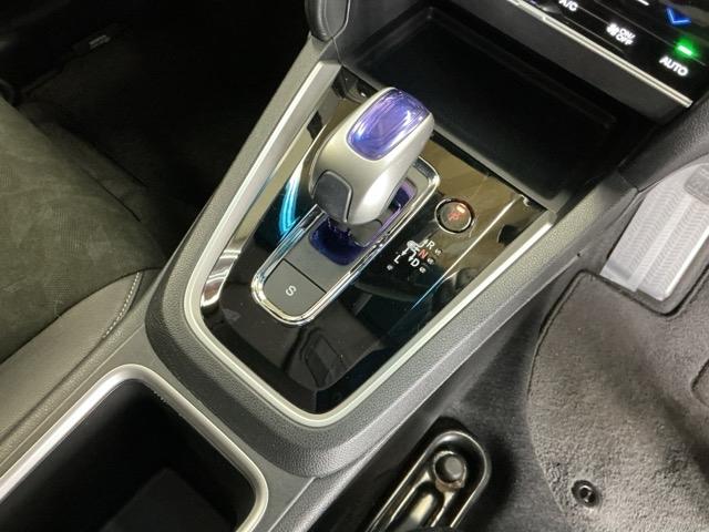 �V���v���ŃX�}�[�g�ȑ���̃V�t�g���o�[�ł�