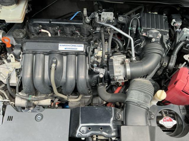 �G���W�����[�������ꂢ�ɃN���[�j���O���Ă��܂��A���ꂢ�ȃG���W�������炱�����J�ȃ����e�i���X���s���͂��܂�