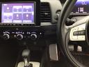 ホンダ純正メモリーナビ搭載なので、遠方へのドライブもお任せ下さい！ステアリング左手側にオーディオ関連のコントロールスイッチを配置しています。操作時は視線を逸らすことなく運転に集中できます