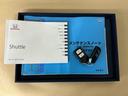 メンテナンスノート【点検整備記録簿・保証書】、取説も揃ってます。スマートキーはバッグなどにしまったままボタン操作でエンジンの始動・停止ができて大変便利です