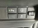運転席から操作しやすい各種スイッチ