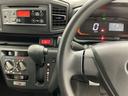 運転席から操作しやすい各種スイッチ