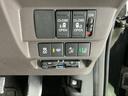 運転席から操作しやすい各種スイッチ