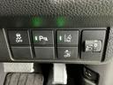 運転席から操作しやすい各種スイッチ