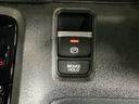 パーキングブレーキはスマートな電子制御式と合わせて渋滞時等にブレーキペダルから足を離しても停車状態を保持してくれるオートブレーキホールド機能で運転が楽になります。スタートはアクセルペダルを踏むだけ