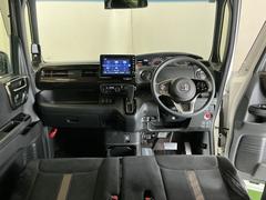 �ɥ饤�С����濴�˼����˼꤬�Ϥ����֤ˣ��ԥ��쥯�ȥ�С��䥨�������͡��������å��ʤɤ����֡��������ͥ��Ƥ��ޤ� 2