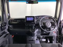 �ɥ饤�С����濴�˼����˼꤬�Ϥ����֤ˣ��ԥ��쥯�ȥ�С��䥨�������͡��������å��ʤɤ����֡��������ͥ��Ƥ��ޤ� 2