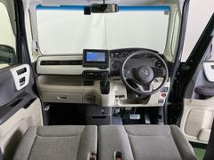 �ɥ饤�С����濴�˼����˼꤬�Ϥ����֤ˣ��ԥ��쥯�ȥ�С��䥨�������͡��������å��ʤɤ����֡��������ͥ��Ƥ��ޤ� 2