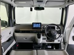 �ɥ饤�С����濴�˼����˼꤬�Ϥ����֤ˣ��ԥ��쥯�ȥ�С��䥨�������͡��������å��ʤɤ����֡��������ͥ��Ƥ��ޤ� 2