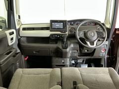 �ɥ饤�С����濴�˼����˼꤬�Ϥ����֤ˣ��ԥ��쥯�ȥ�С��䥨�������͡��������å��ʤɤ����֡��������ͥ��Ƥ��ޤ� 2