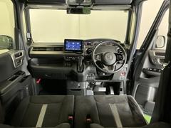 �ɥ饤�С����濴�˼����˼꤬�Ϥ����֤ˣ��ԥ��쥯�ȥ�С��䥨�������͡��������å��ʤɤ����֡��������ͥ��Ƥ��ޤ� 2