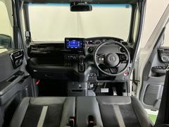 �ɥ饤�С����濴�˼����˼꤬�Ϥ����֤ˣ��ԥ��쥯�ȥ�С��䥨�������͡��������å��ʤɤ����֡��������ͥ��Ƥ��ޤ� 2