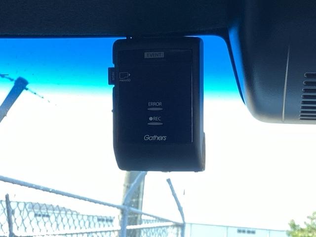 Ｎ－ＢＯＸカスタム Ｇ・Ｌホンダセンシング　純正メモリーナビＬＥＤライト　衝突軽減ブレ－キ　盗難防止装置　ＶＳＡ　フルオートエアコン　パーキングセンサー　スマートキ－　ＬＥＤヘッドライ　Ｂカメラ　Ｗエアバッグ　ＥＴＣ付　ＵＳＢ　サイドエアバッグ（13枚目）