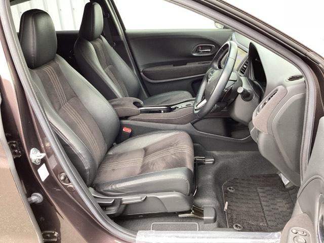 ヴェゼル ＲＳ・ホンダセンシング　純正メモリーナビＬＥＤライト　スマ－トキ－　ドライブレコーダー装着車　バックモニター　イモビ　シートヒータ　サイドＳＲＳ　フルオートエアコン　ＤＶＤ視聴可能　地デジ　ｉストップ　横滑り防止機能　ＡＢＳ（16枚目）