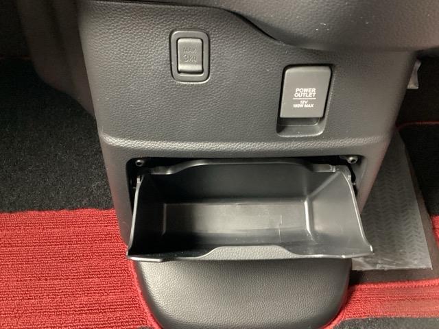 Ｎ－ＢＯＸカスタム Ｇ・Ｌターボホンダセンシング　プラズマクラスター技術搭載フルオート・エアコンディショナー　両側電動ＳＤ　ドライブレコーダ　ナビＴＶ付　地デジ　盗難警報装置　Ｂモニター　ＵＳＢ　スマキー　オートクルーズ　ＥＳＣ　エコモード　ＰＷ（28枚目）