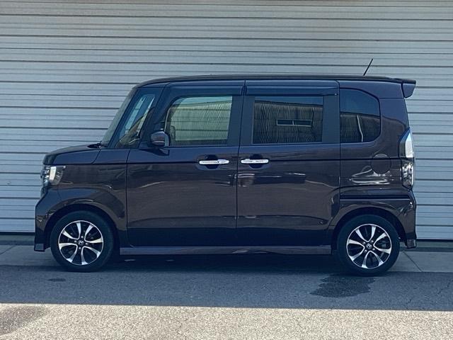 Ｎ－ＢＯＸカスタム Ｇ・Ｌホンダセンシング　プラズマクラスター技術搭載フルオート・エアコンディショナーＨｏｎｄａＳＥＮＳＩＮＧナビ装着用スペシャルパッケージ＋ＥＴＣ車載器　ＡＣ　アイドルストップ　ＤＶＤ再生可　スマートキーシステム　フルセグＴＶ（10枚目）
