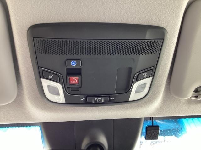 フィット ｅ：ＨＥＶホーム２０周年特別仕様車カーサ　純正メモリーナビＬＥＤライト　ＥＳＣ　シートヒーター　ＬＥＤヘッドランプ　ＤＶＤ　スマキー　フルセグ　クルーズコントロール　イモビライザー　ＥＴＣ　アイドリングストップ　オートエアコン　サイドＳＲＳ（45枚目）